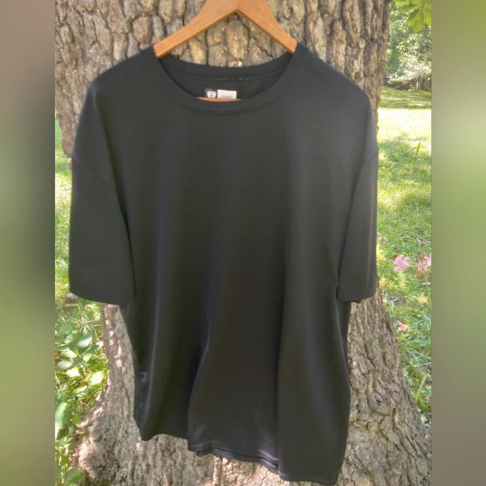 ⬇️ Price Drop!⬇️ NFL Equipment Cover Shirt in size 2 XL